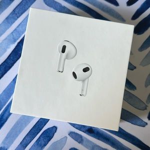 Apple AirPods (3rd Generation)